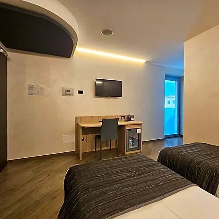 Mito Hotel 3*
